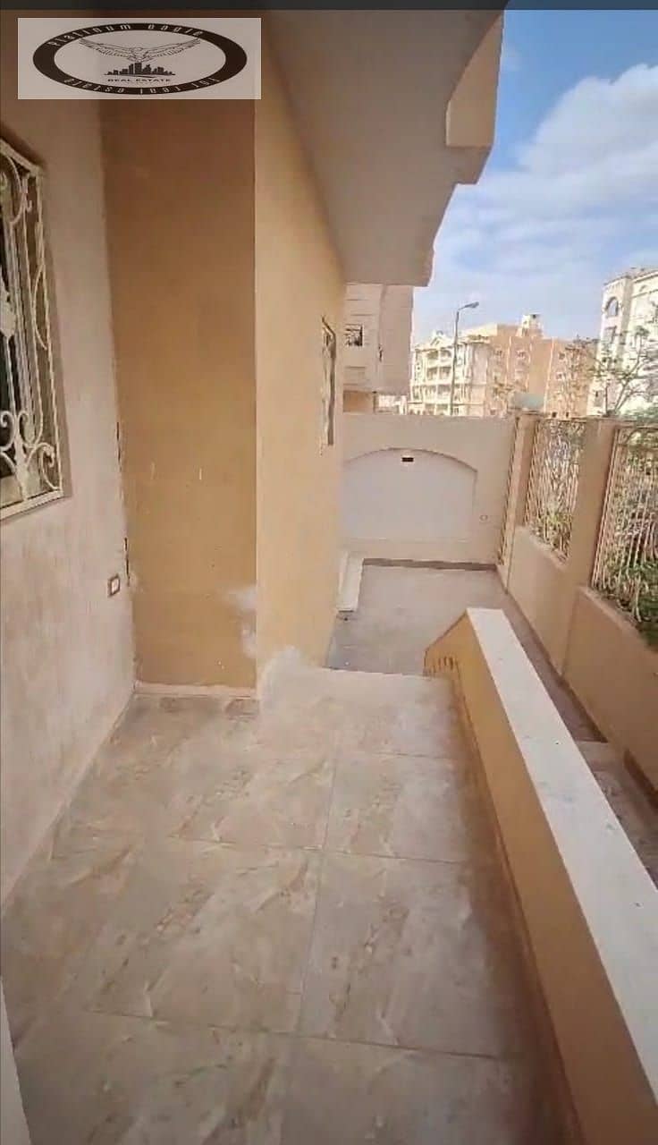 4 efe18649-b6b7-4e0d-af94-f681e274abc4. jpg