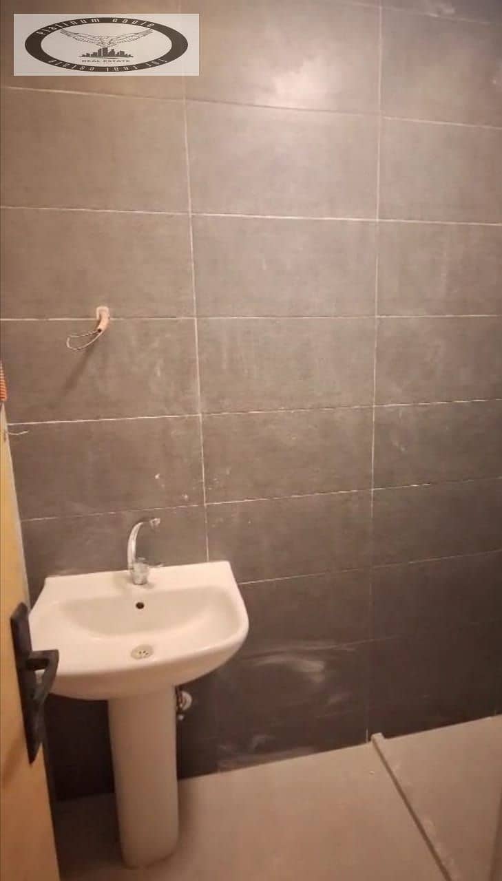 20 f5505389-eb23-495b-a0d1-9347268ae7e0. jpg