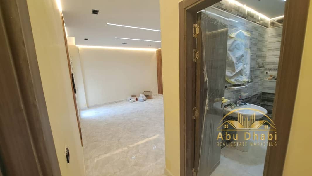 4 5d76982d-c00b-46ff-9e1c-58388a2985ff. jpg