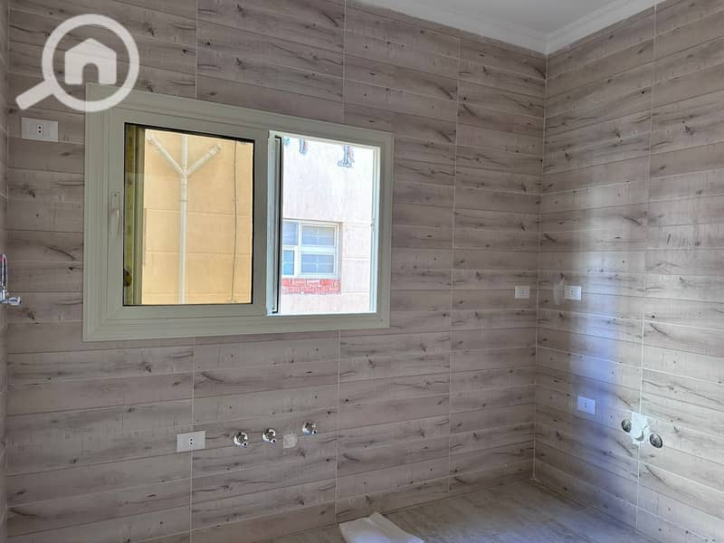 6 WhatsApp Image 2025-12-06 at 6.18. 37 PM (4). jpg