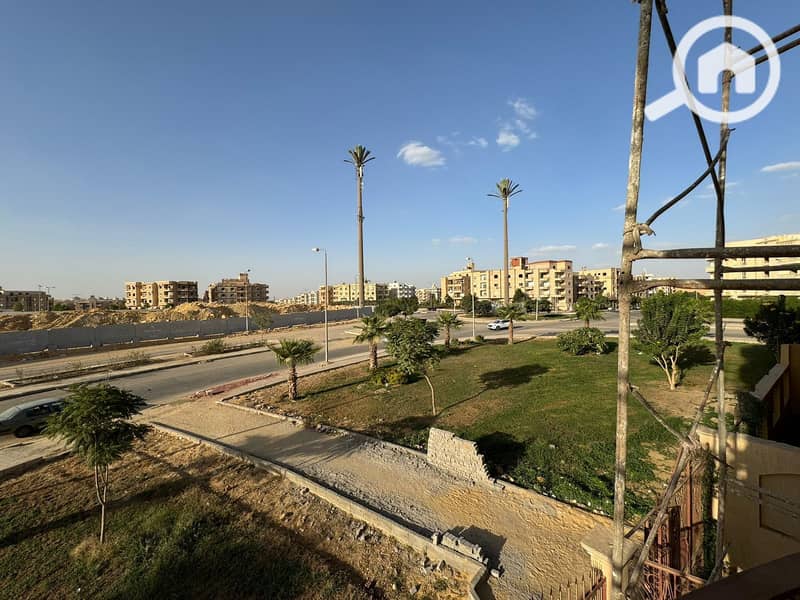 8 cd80af3d-afa4-495e-b1be-e7dbb8facc08. jpg