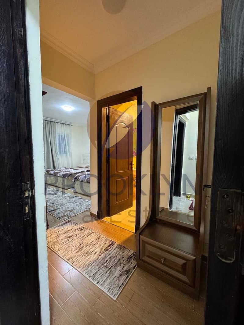 9 8a1c33d5-a8b5-460b-9a65-02b4895c3fc4. jpeg