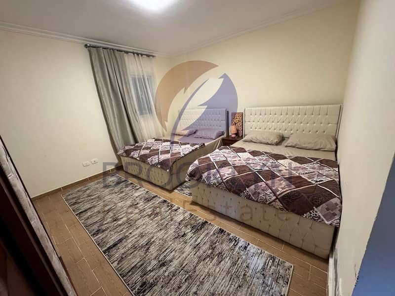 10 e260ab25-9067-4454-a2ec-3d663ead539f. jpeg