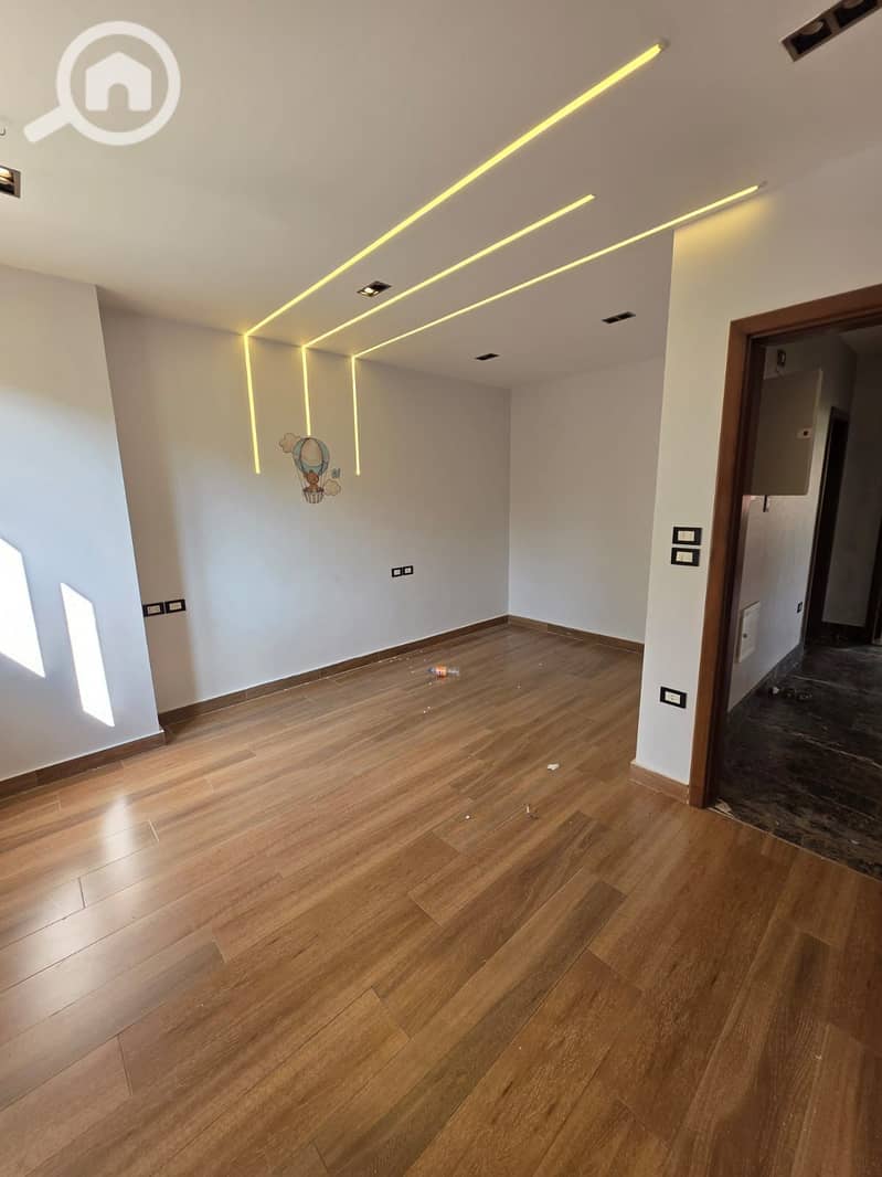 4 WhatsApp Image 2025-12-05 at 1.04. 00 AM (1). jpeg