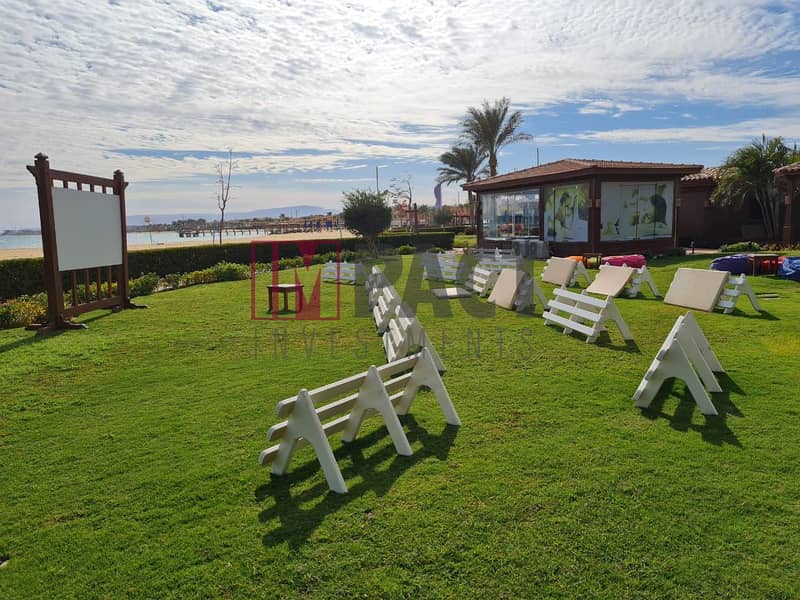 10 2d2f8e58-67a7-431e-a40a-89ab5d56cb04. jpg