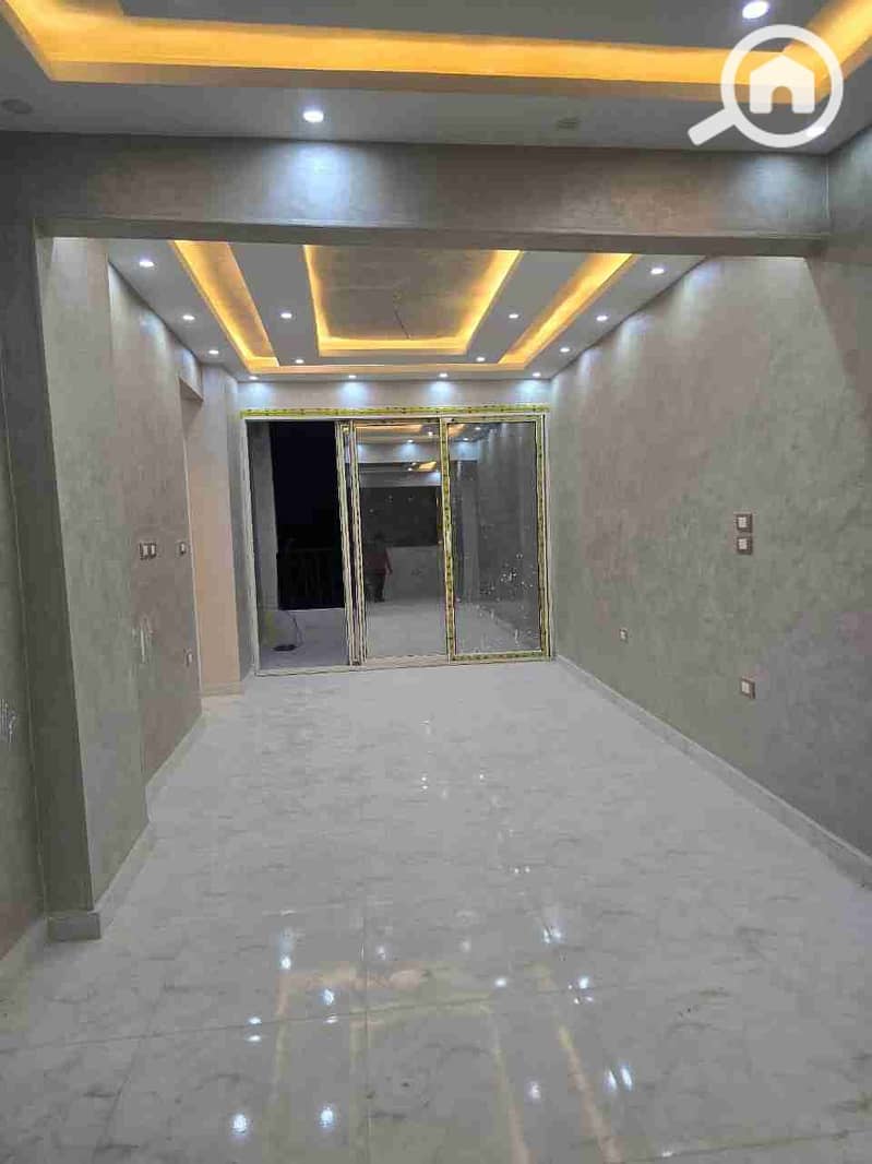 1000212813. jpg 1000212813. jpg