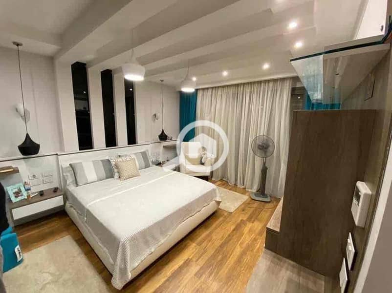 8 9721ef35-016e-414a-88d7-c015a47edacf. jpg