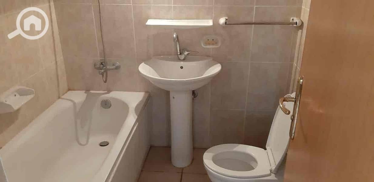 13 85ae169d-3572-46e8-9bcd-6b111256f363. jpg