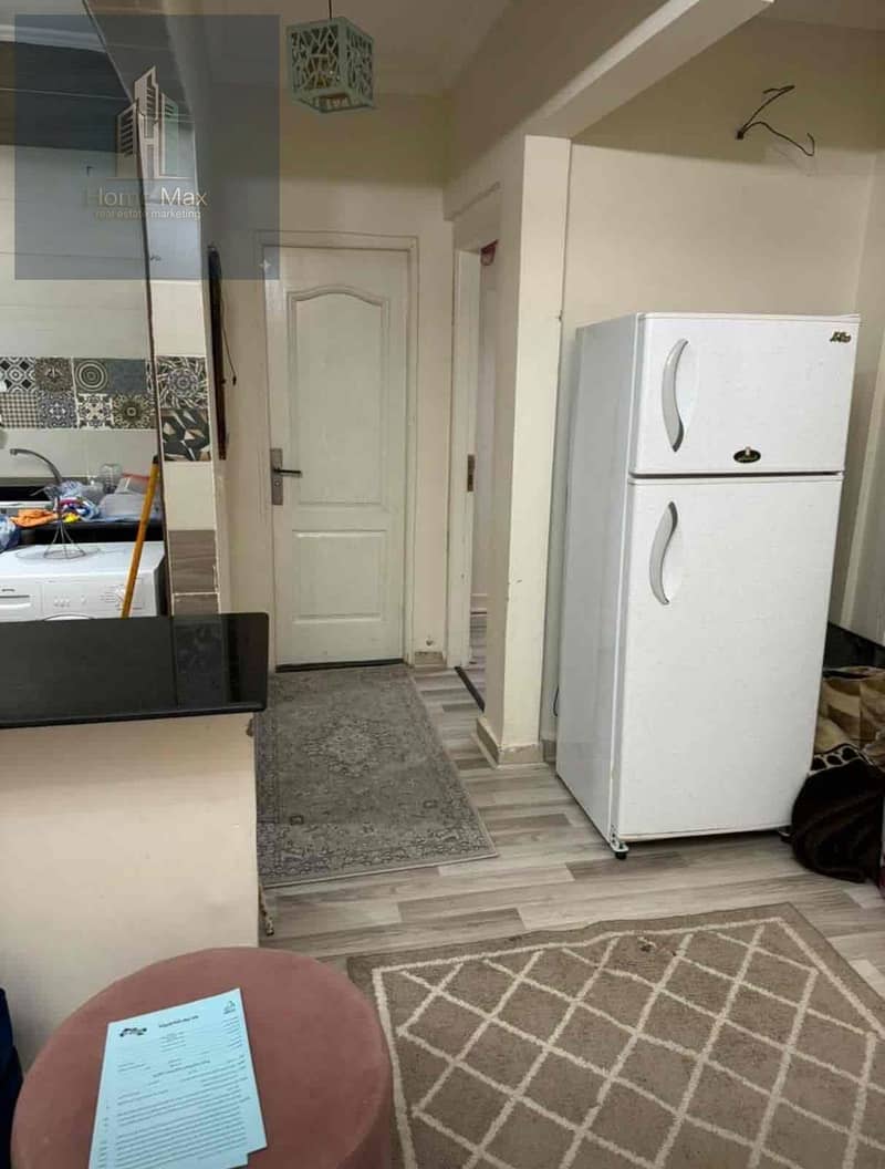 11 b2ec9da8-5a94-4d93-afb6-fcf44e11b53c. jpg