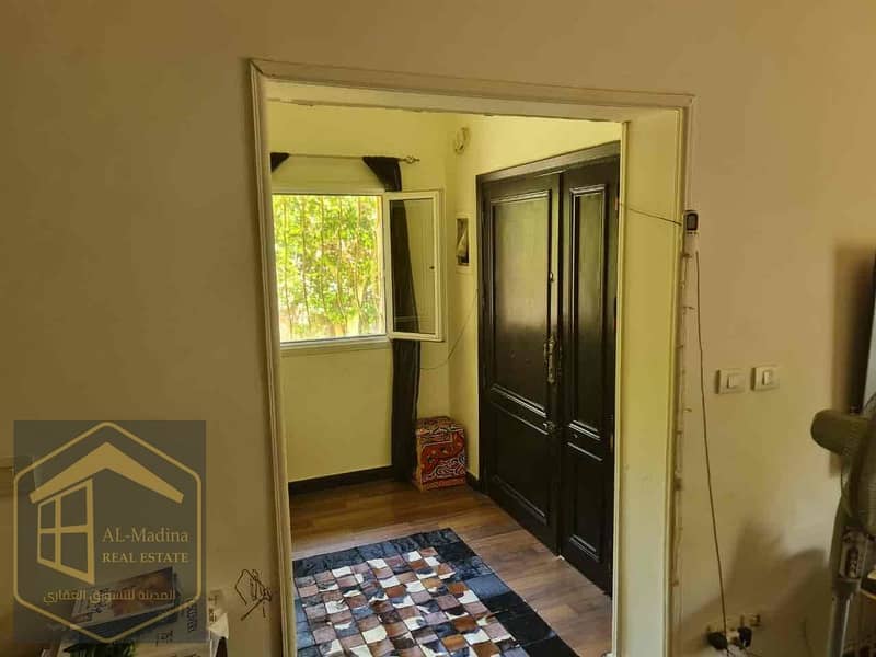 9 c82b3596-9933-442b-8eb6-a85c19dab874. jpg