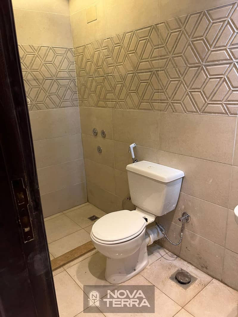 7 WhatsApp Image 2025-12-05 at 10.06. 01 PM (6). jpeg