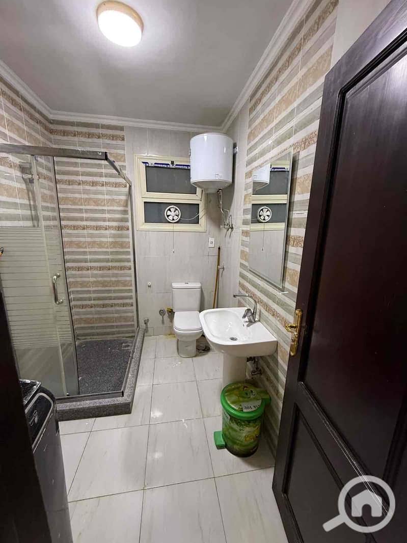 4 1652e7ca-006b-4a99-adb8-d1e0a6692e10. jpg