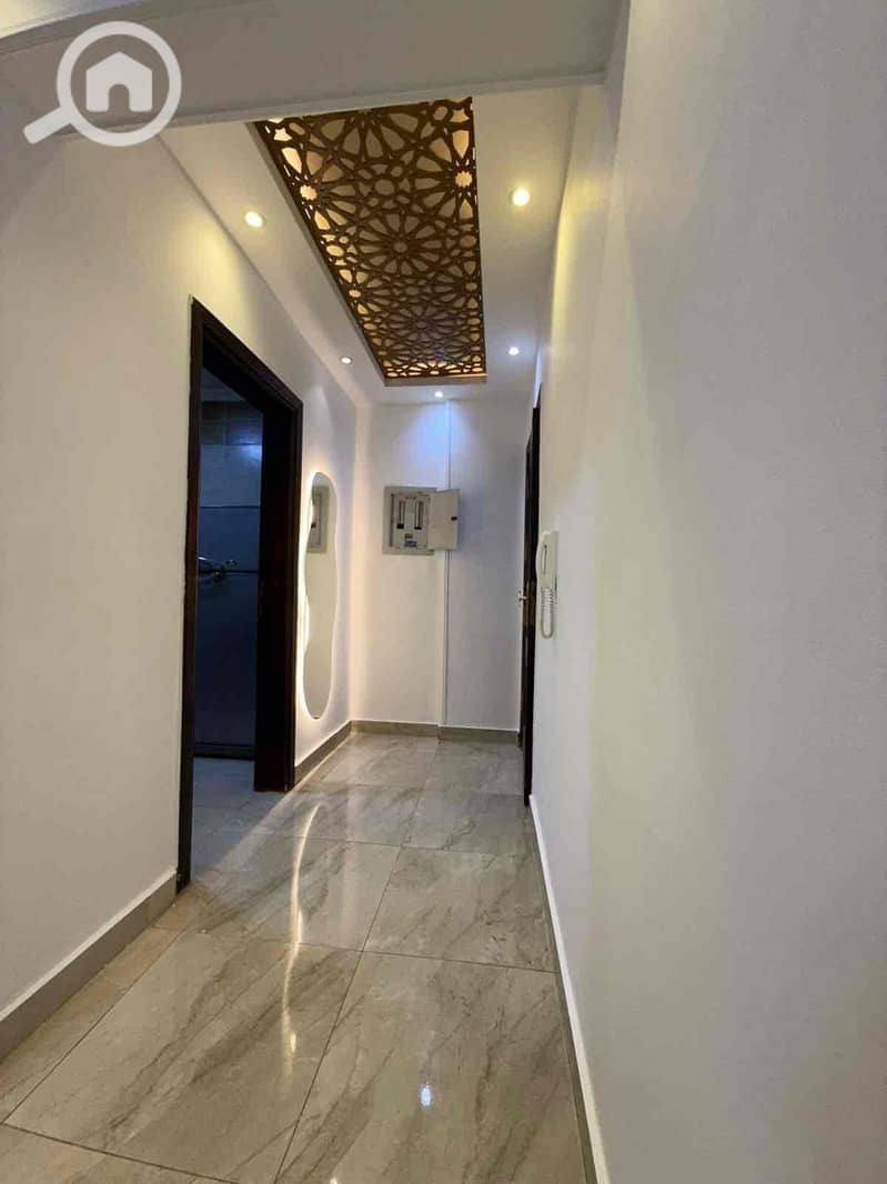 12 489f7546-213f-4471-b252-cad83bad4bfb. jpg