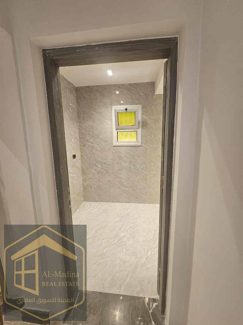 3 3d0f4bf8-5e4e-4861-8ddd-e18f4edcefef. jpg