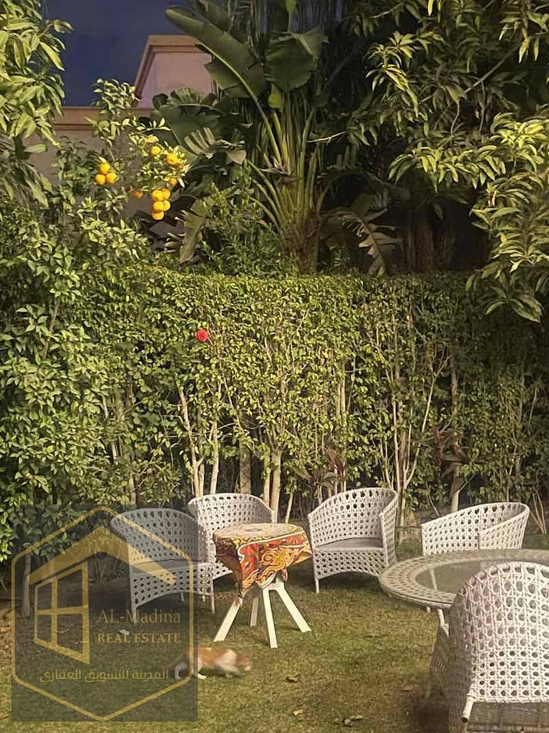 8 e000426c-a73f-4880-9bde-9ada08bc592b. jpg