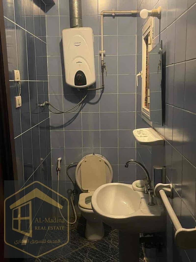 11 9464ff87-f5e2-40ac-8834-75c9c148d580. jpg