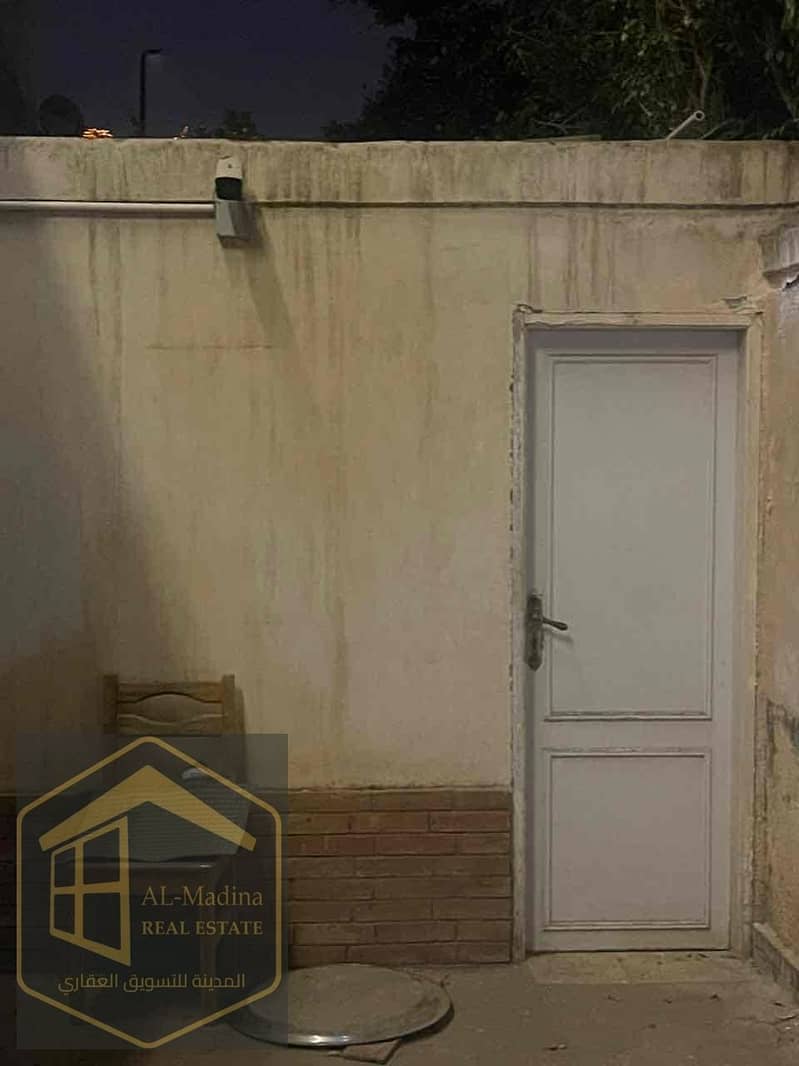 13 c944ac50-dc1a-4987-bd84-b46994d17a9d. jpg