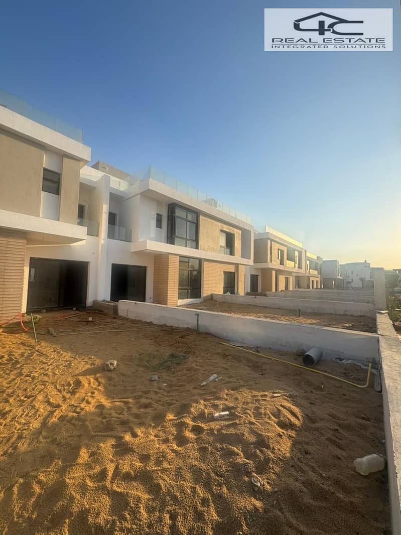 8 WhatsApp Image 2025-12-06 at 14.50. 33 (2). jpeg