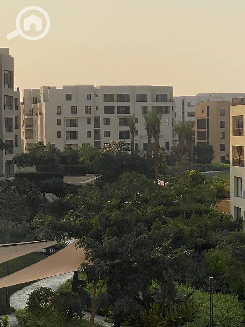 2 8add35dc-a9cb-4237-9c02-4297580e610a. jpg