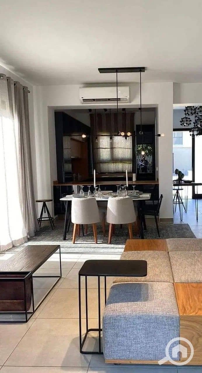 4 temp_image_FEED3F38-B908-4262-BF6B-E28EF31418DD. jpeg