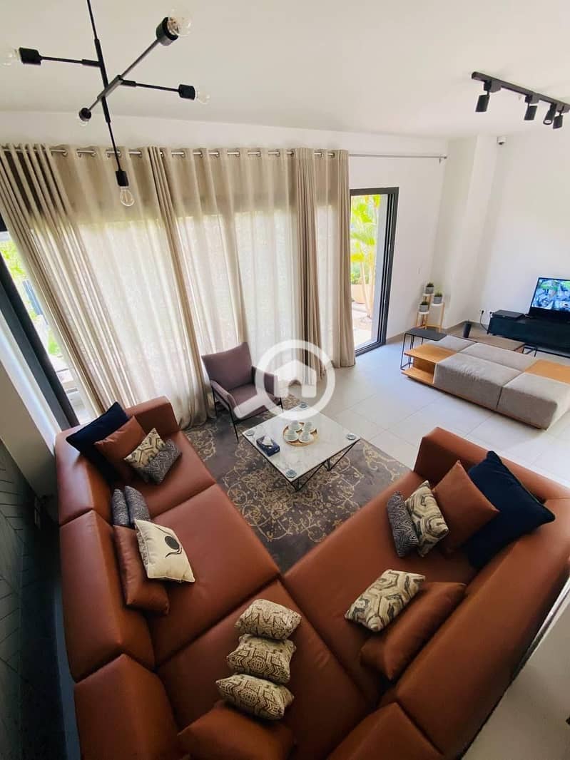 9 11657ce2-9996-41e4-a632-784e4daab021. jpeg