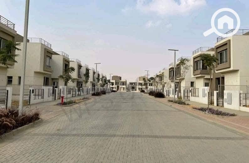 2 32618f1a-a539-488d-b6f3-4c5a9705ed90. jpeg