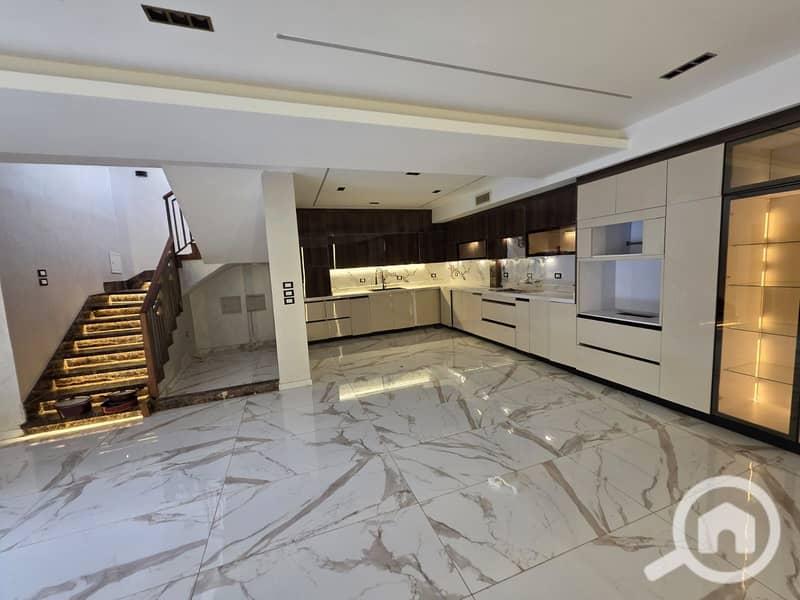 7 IMG-20251205-WA0218. jpg