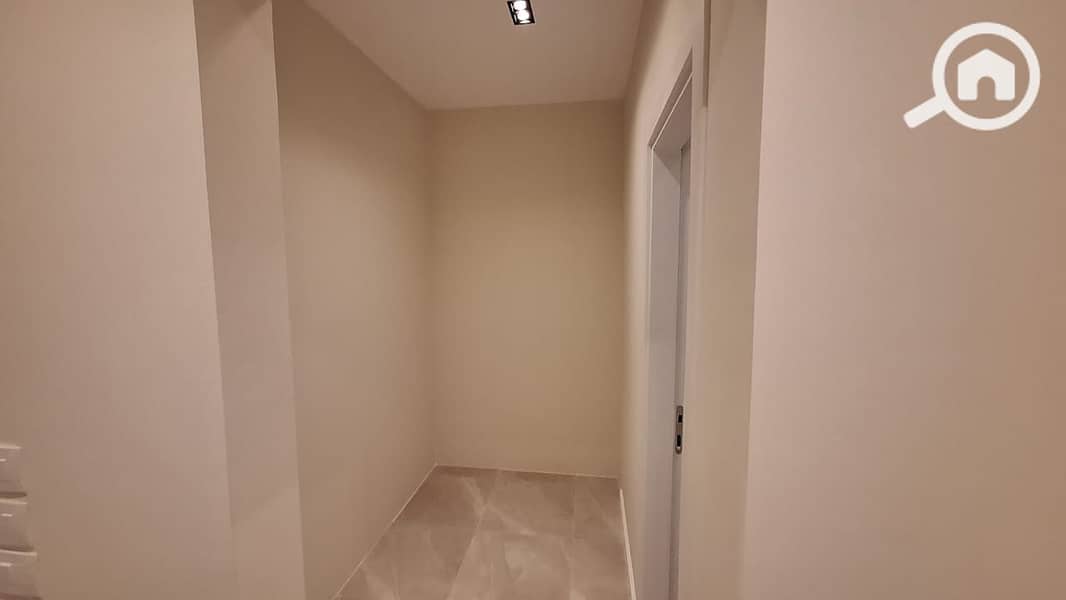 8 1a1e29c8-77e8-44dd-8994-0fcd696c78af. jpeg