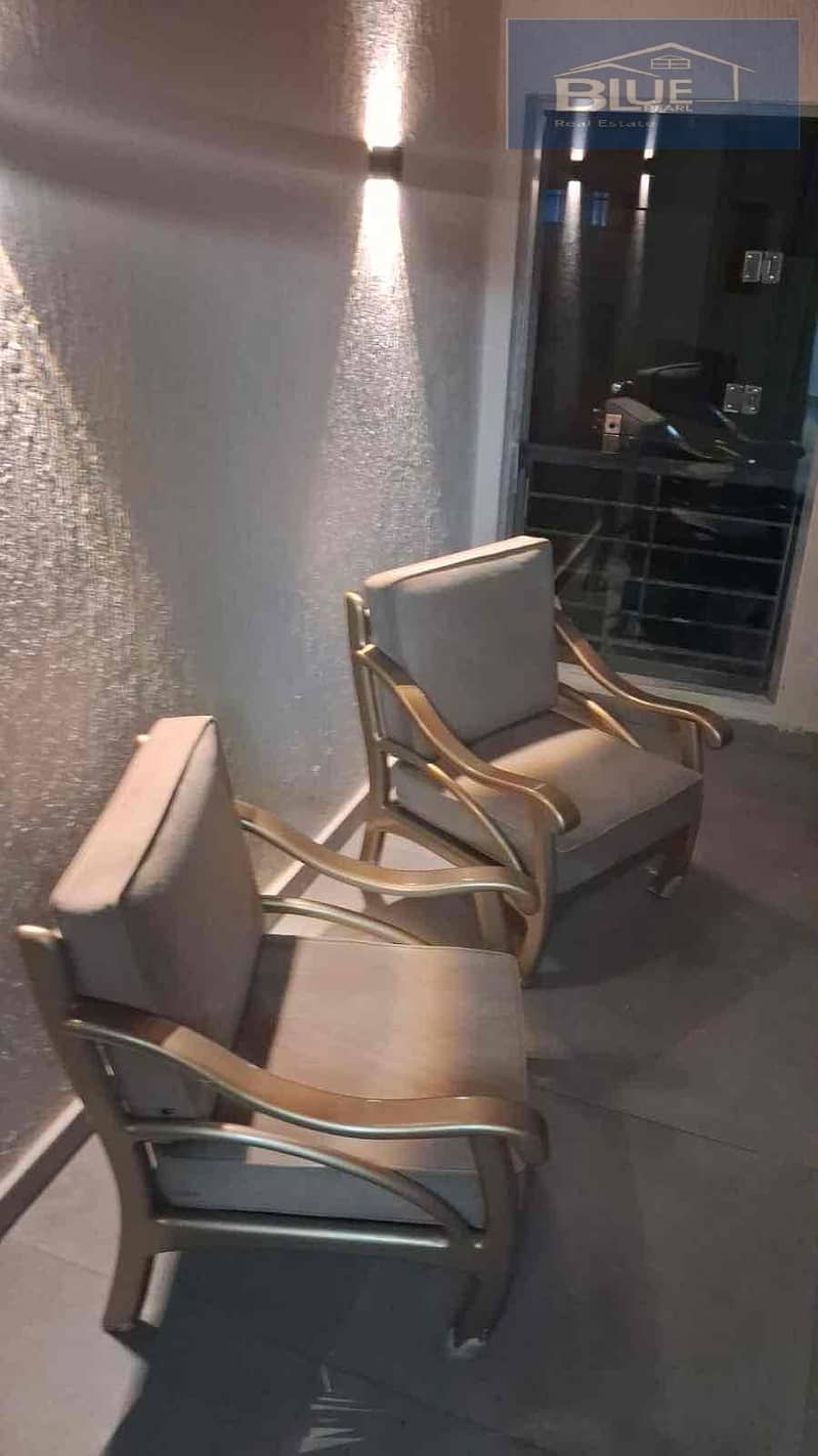 10 501941e6-ee75-4f09-8adf-6f0ed5d3e738. jpg