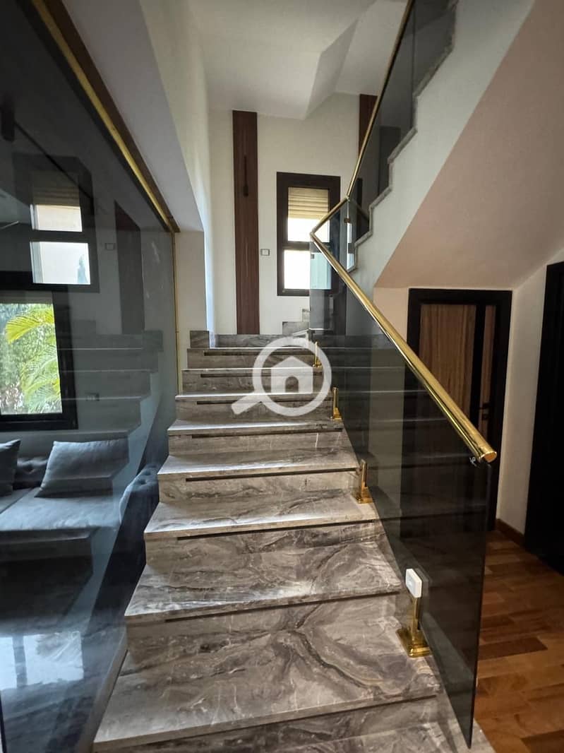 6 IMG-20251120-WA0030. jpg