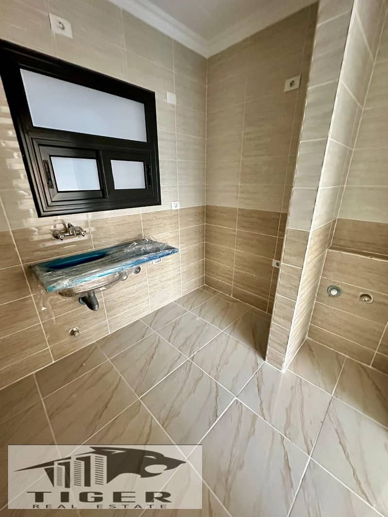 5 WhatsApp Image 2025-12-04 at 1.57. 34 PM (2). jpeg