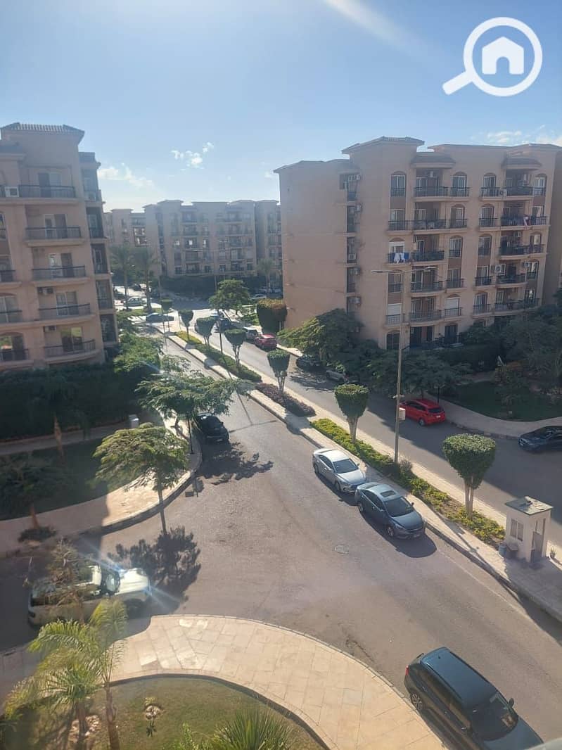 8 9fffca36-feb7-4000-834e-5a29497d1e1c. jpeg