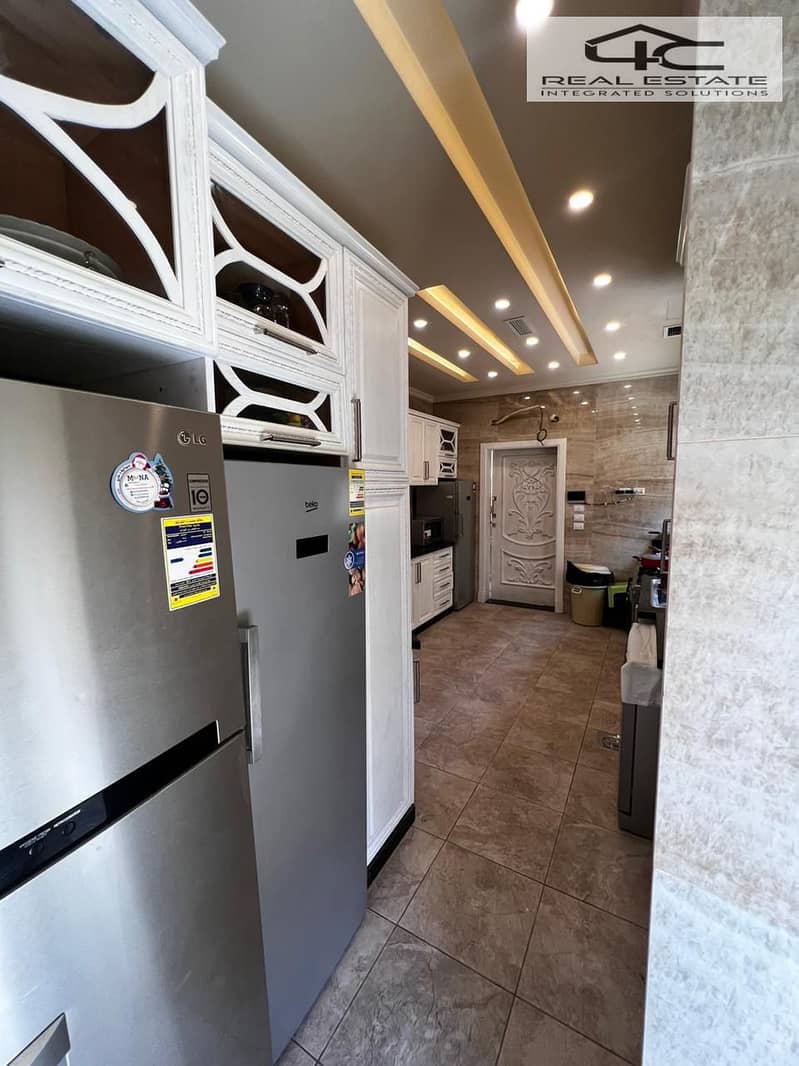 17 WhatsApp Image 2025-12-06 at 19.58. 00. jpeg