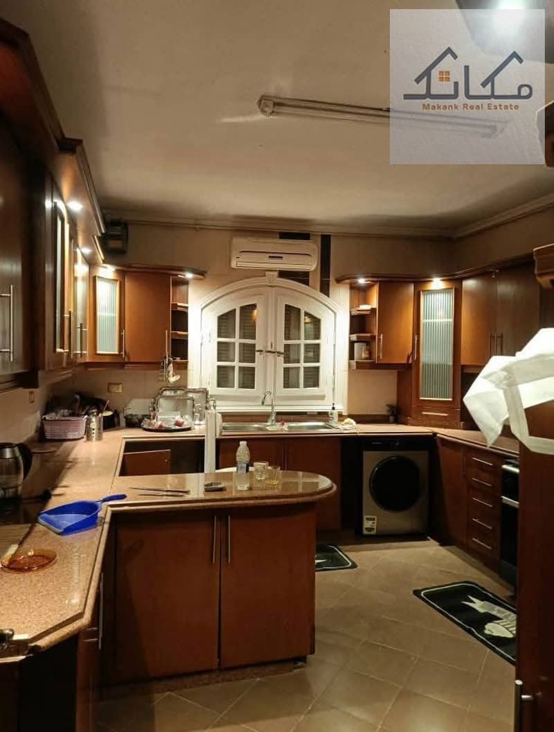 2 b6a6fbdb-021f-4412-aa0c-073f43a90114. jpg