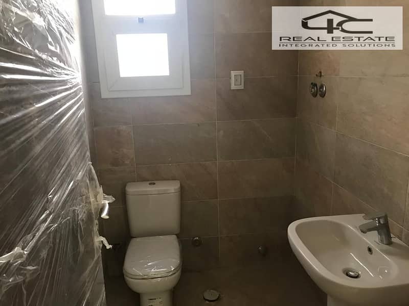 12 WhatsApp Image 2025-02-12 at 4.01. 42 AM (1). jpeg