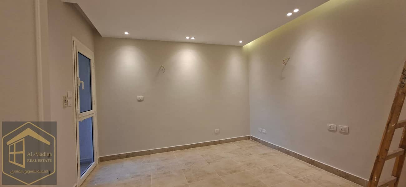 12 ٢٠٢٥١٠٢١_١٨٠٠٢٣. jpg