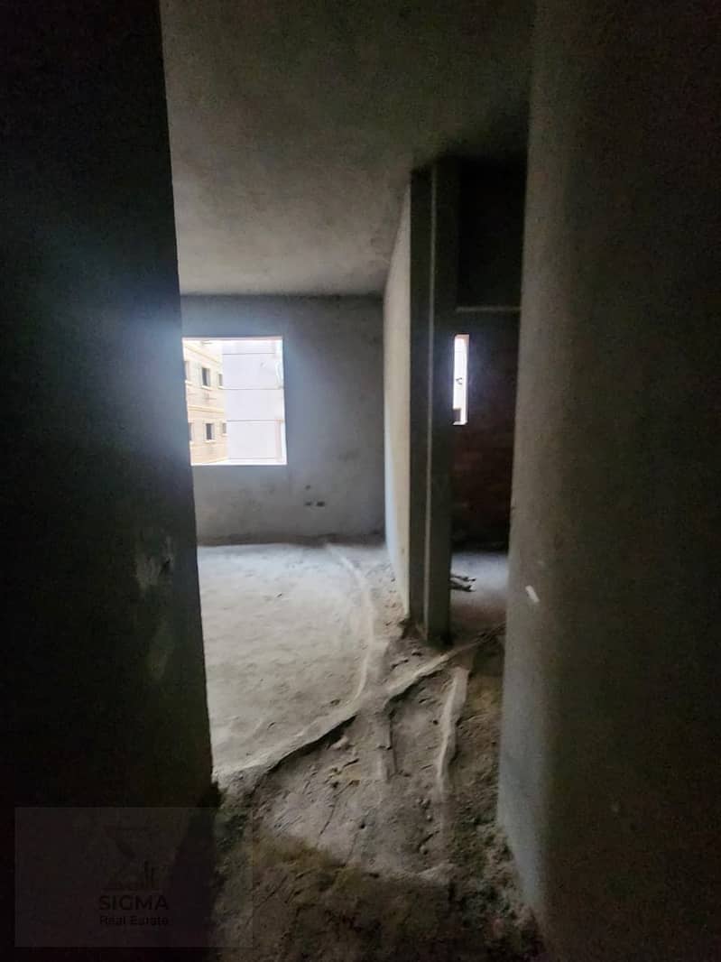 5 WhatsApp Image 2025-12-06 at 9.09. 17 PM (1). jpeg