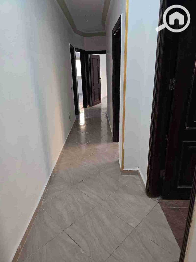 1000066557. jpg 1000066557. jpg