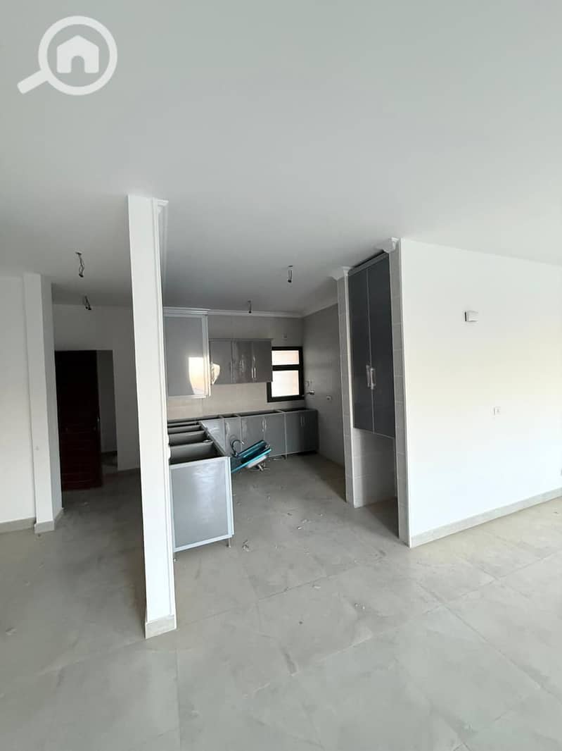 20 WhatsApp Image 2025-12-06 at 9.34. 43 PM. jpeg