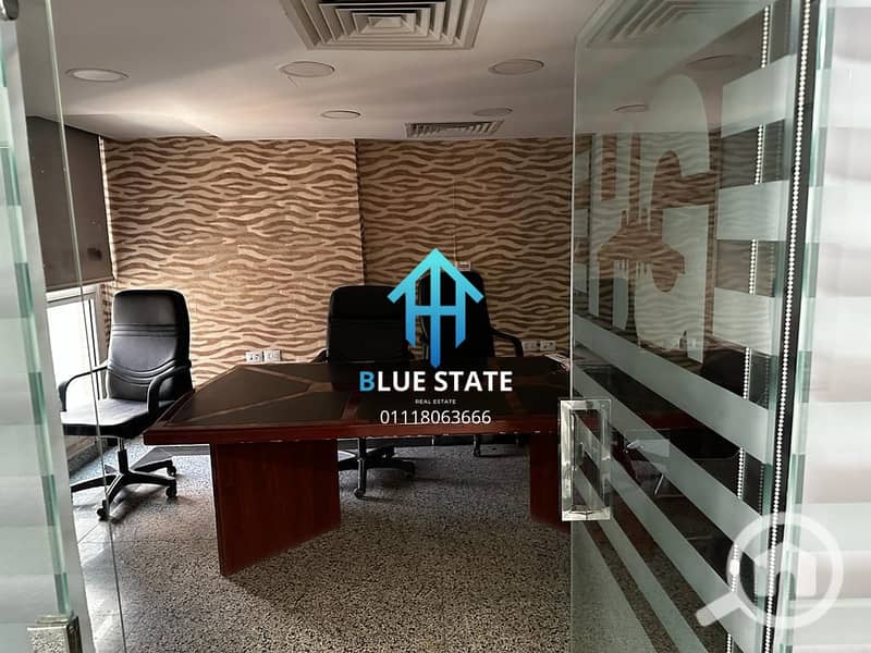 5 01118063666 (93). png