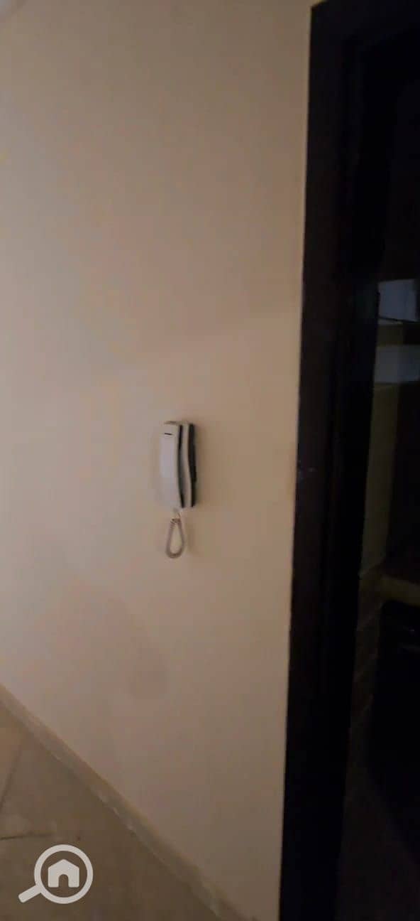 8 f07884cf-b68c-46a9-b013-c5d3b08a546c. jpg