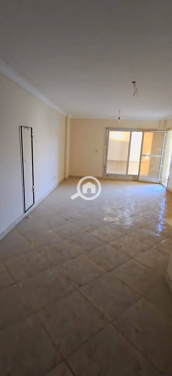 10 1aae3c8f-a737-43f9-b756-8f343602df27. jpg