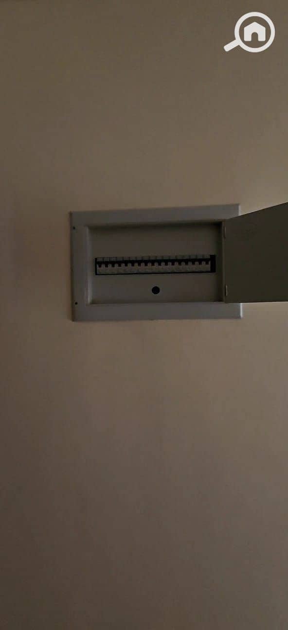 11 62324cce-1905-45be-b767-e8a126a3d552. jpg