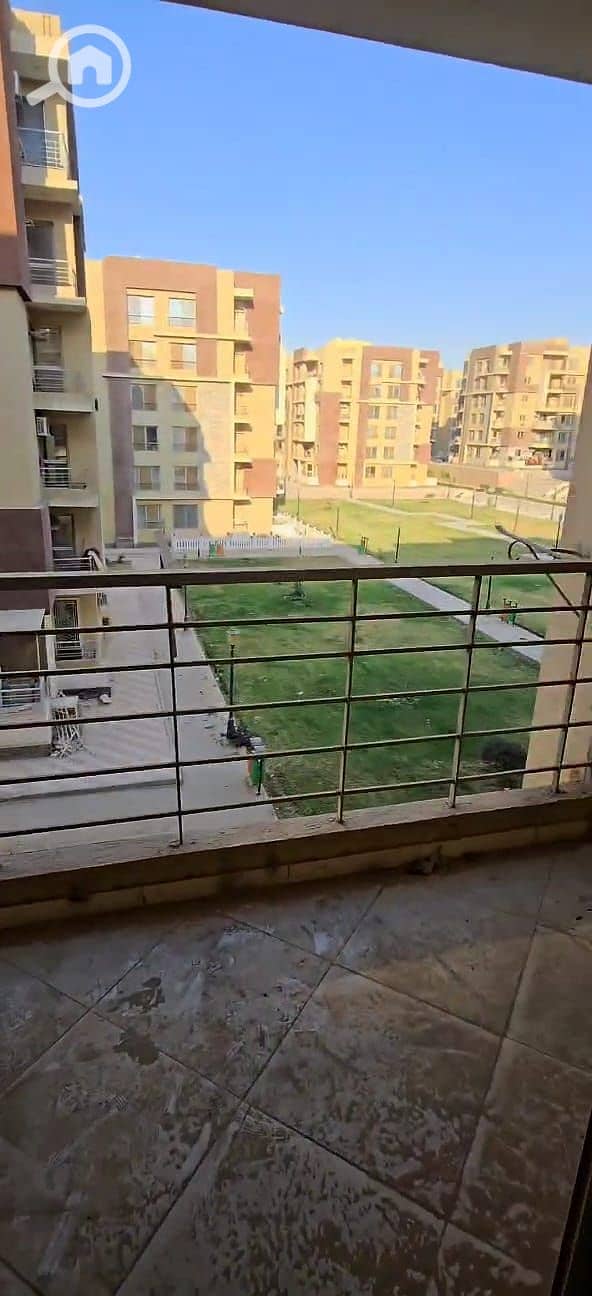 17 b8c36bfa-5518-44ac-84cf-bb0a55596a2a. jpg