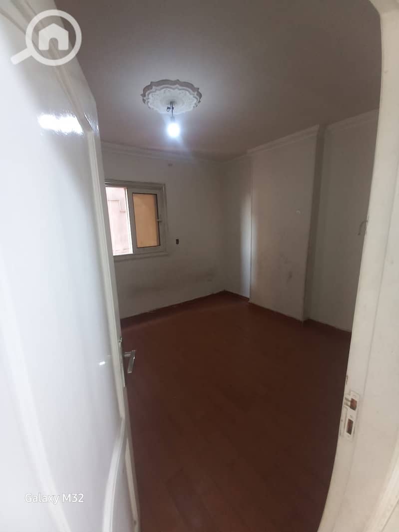 9 7947f8f7-83e6-4bac-8eaf-d41e2fef0e16. jpeg