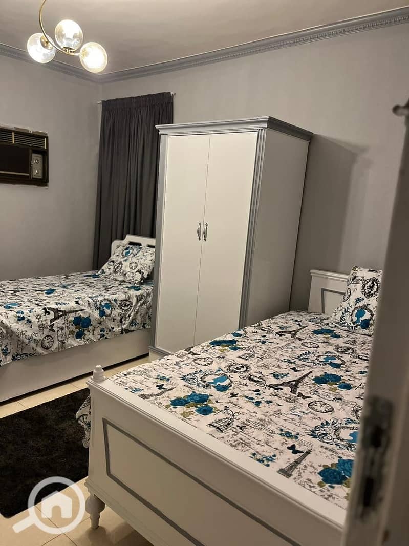 4 694a0d5b-b92b-4d04-b9f0-c8eafa632554. jpeg