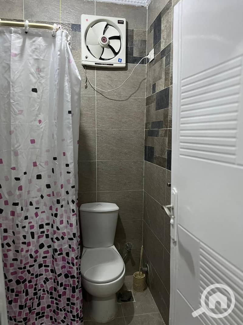 5 70c494f8-0819-4277-a8db-f5a4a263928c. jpeg