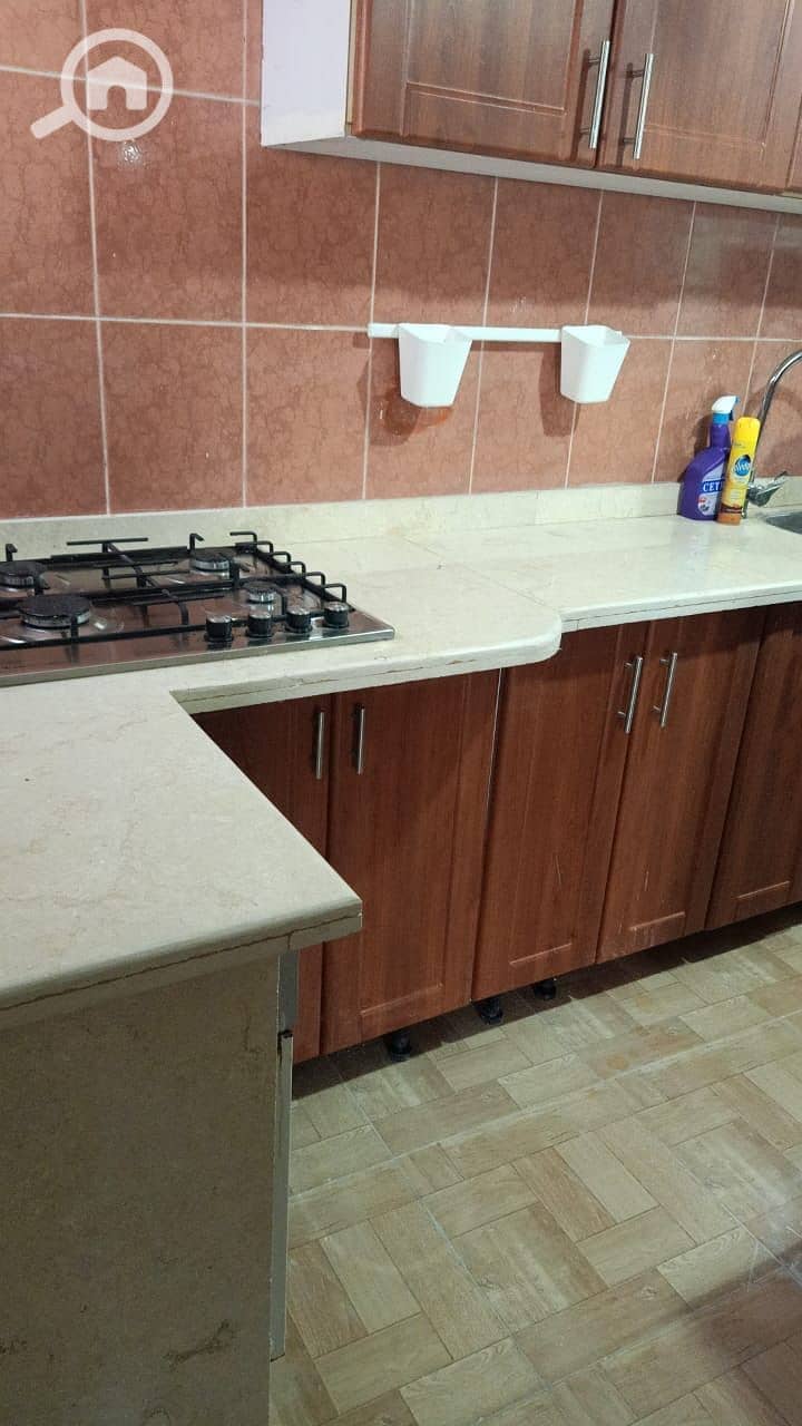 8 005dfe81-01e1-40fd-a5ab-24a6ff31cef2. jpeg