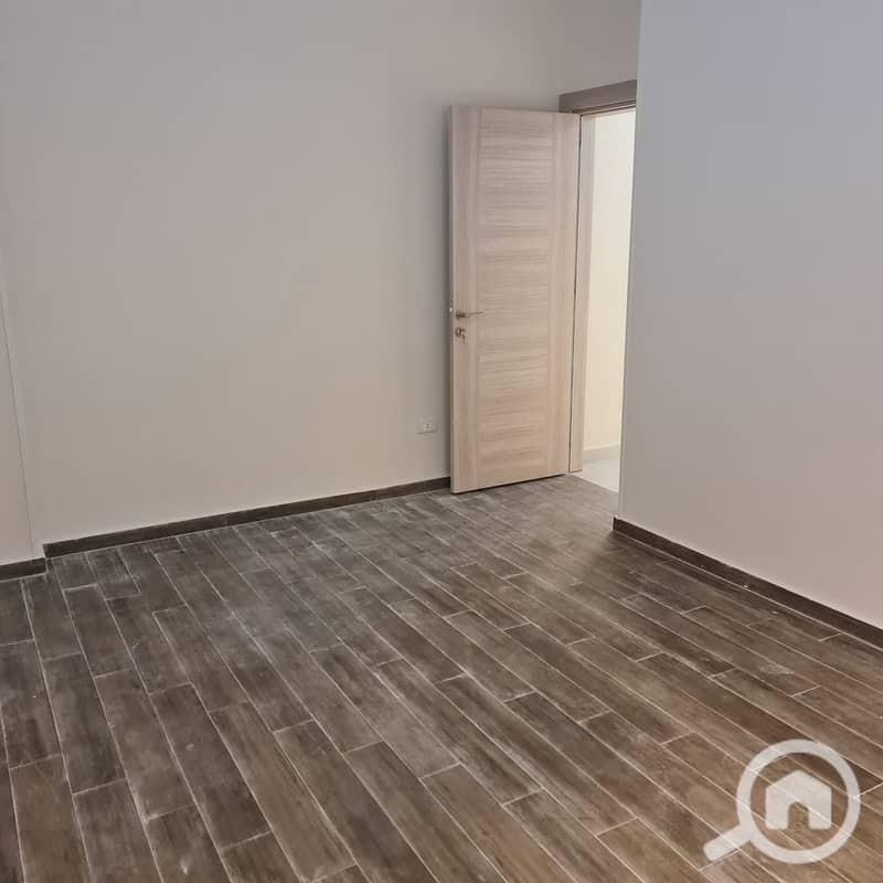 13 07a560b2-1f24-4efe-a6f8-1b2fe0c37107. jpg