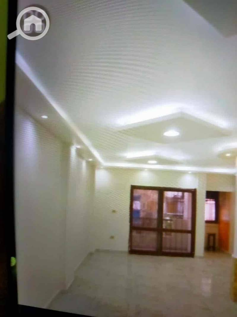 2 94d96662-7fa1-4214-8e2b-733eea35de0d. jpg